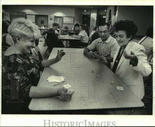 1987 Press Photo During Naim Conference everybody smiles & have a good time- Historic Images