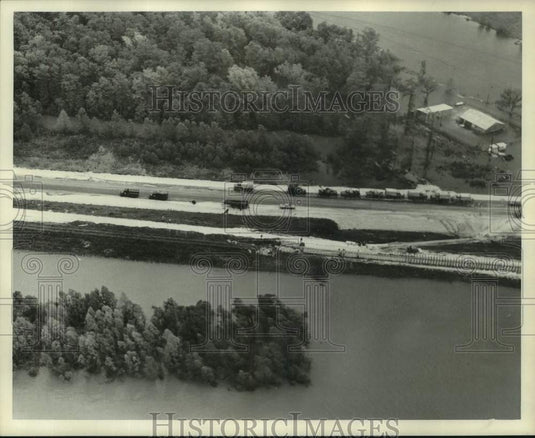 1973 Press Photo Atchafalaya River Flood danger in Morgan City, Louisiana