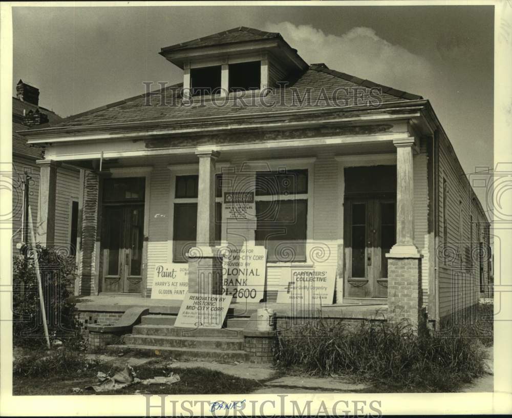 1979 Press Photo Banks Street house being renovated by Historic Mid-City Corp.- Historic Images