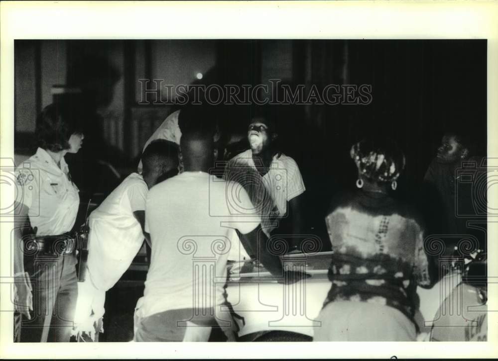 1990 Press Photo Police during Night Out Against Crime in Algiers- Historic Images