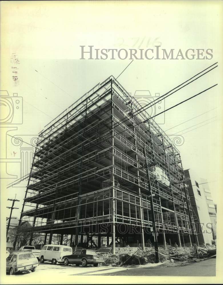 1988 Press Photo Napoleon Medical Plaza Takes Shape, Uptown New Orleans- Historic Images