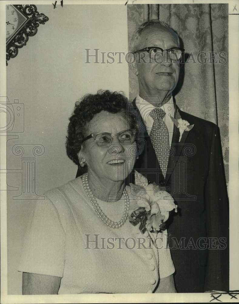 1972 Press Photo Mr. &amp; Mrs. Lawless Mollere celebrate 50th wedding anniversary- Historic Images