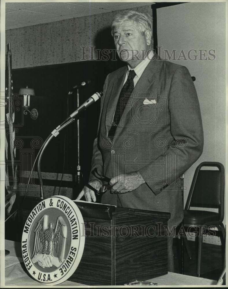 1975 Press Photo Rogers C.B. Morton during a press conference- Historic Images