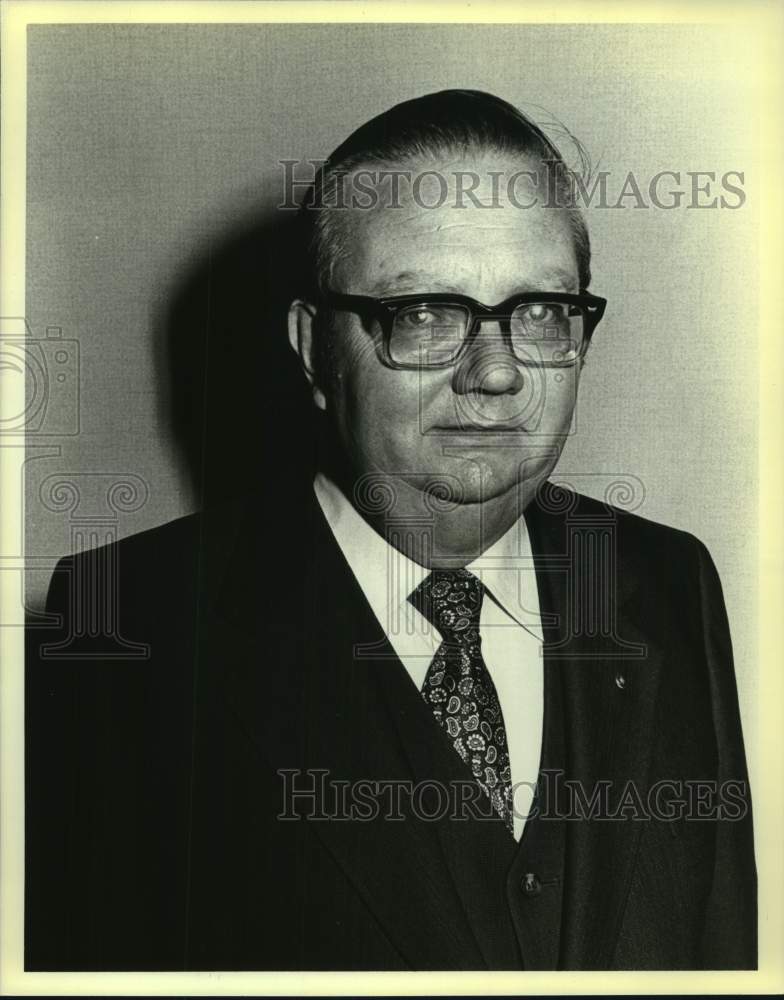 1979 Press Photo Frank F. Murphy, Superintendent of Buildings New Orleans Hilton- Historic Images