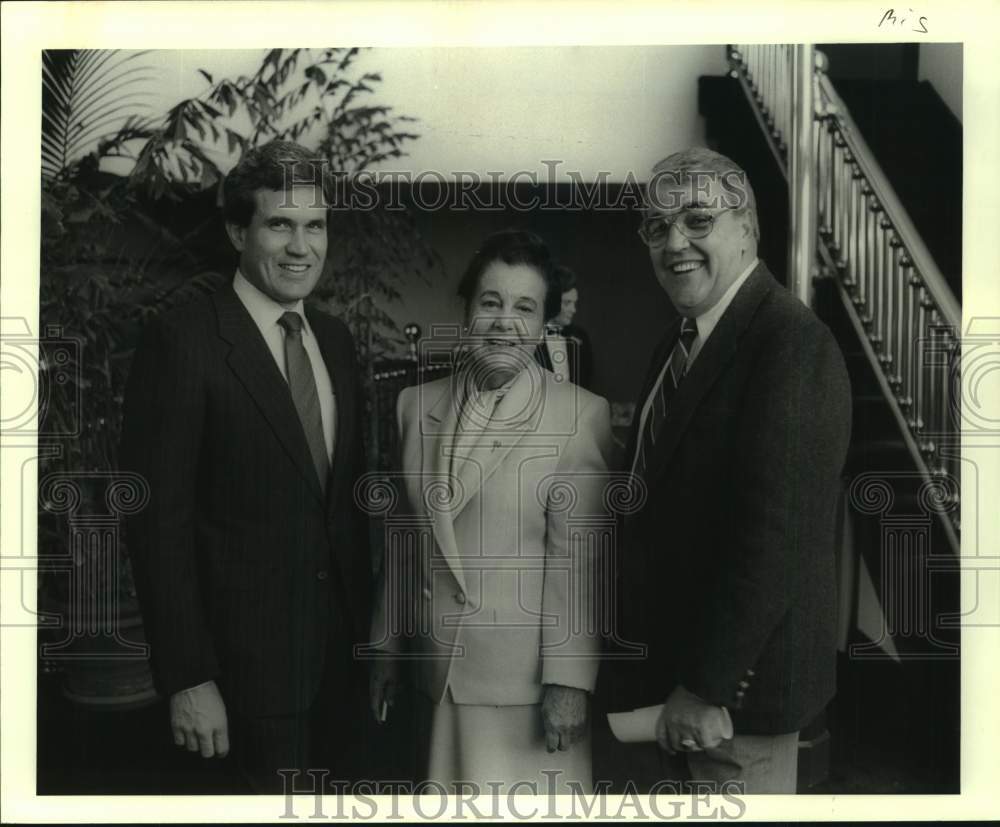 1987 Press Photo Attendees at the Great Lady, Great Gentlemen Awards- Historic Images