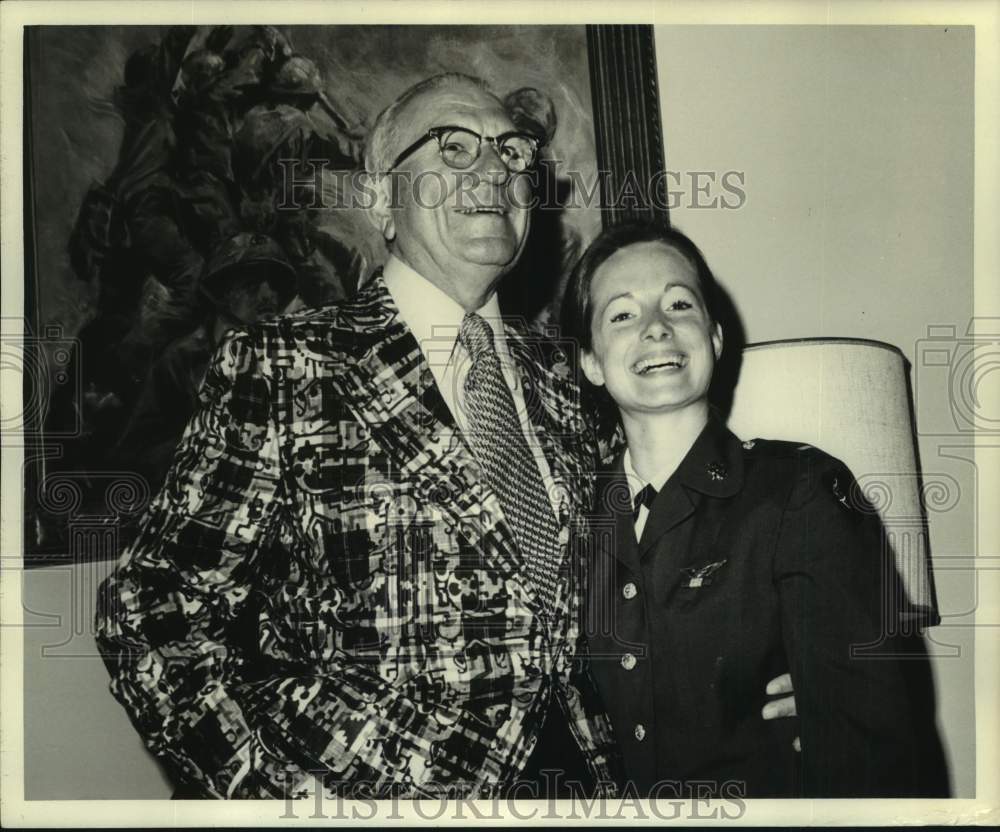 1974 Press Photo Congressman Edward Hebert with Second Lieutenant Sally Murphy- Historic Images