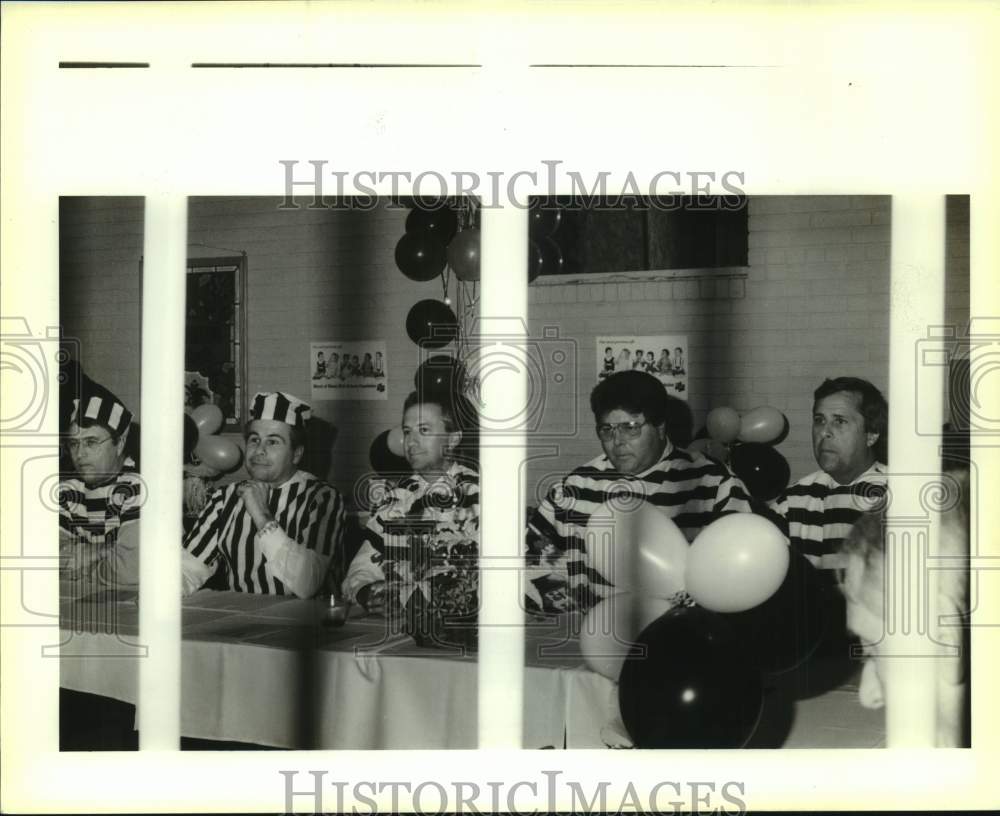 1990 Press Photo St. Bernard Business members during March of Dimes fund raiser- Historic Images