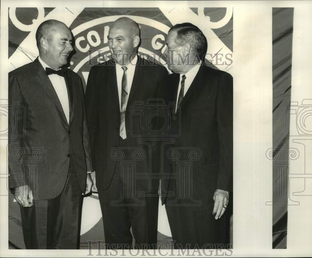 1968 Press Photo Captain George Millard with Paul Myer and Bryon Scarbrough