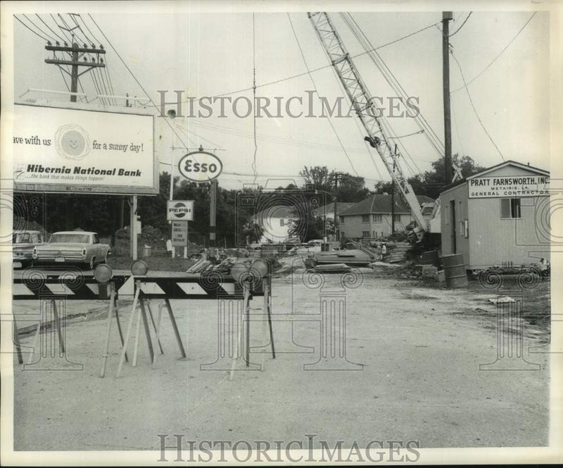 Load image into Gallery viewer, 1968 Press Photo Monticello Street construction - nob90330
