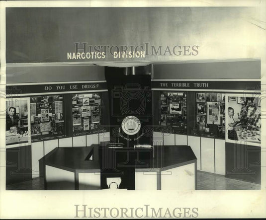 1968 Press Photo Narcotics Division display at Louisiana State Police Exhibit