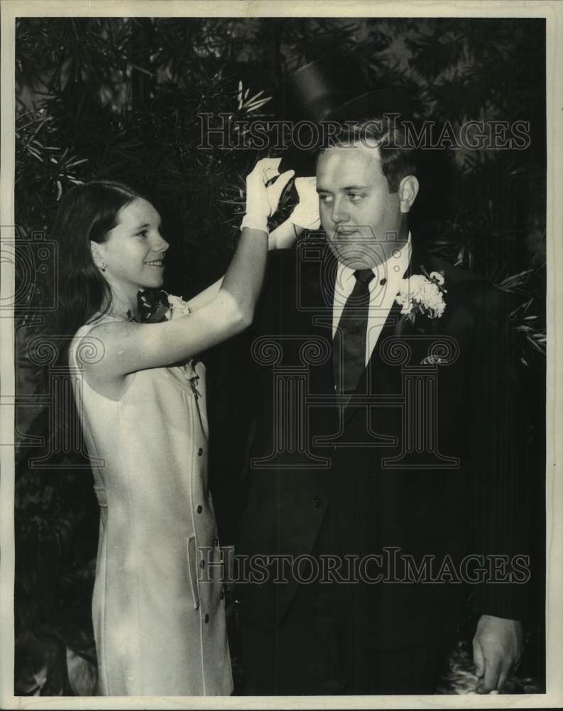 1970 Press Photo Miss Mary Nagent and Grand Marshall Sam Moran- Historic Images