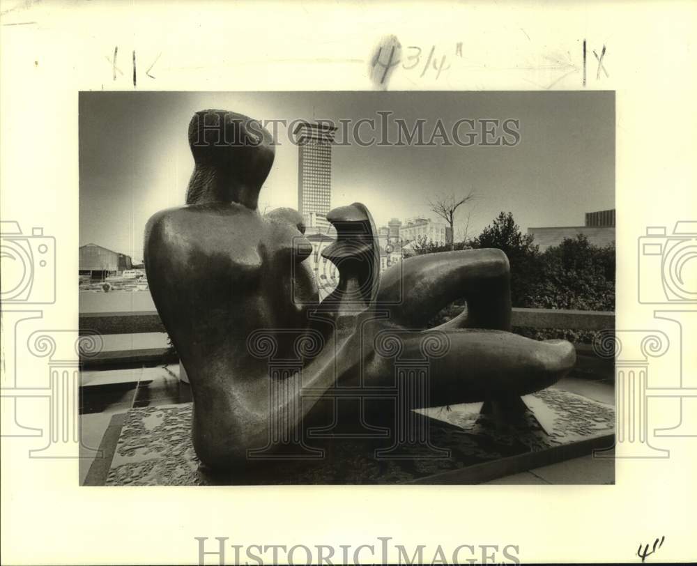 1981 Press Photo Sculpture by Henry Moore- Historic Images