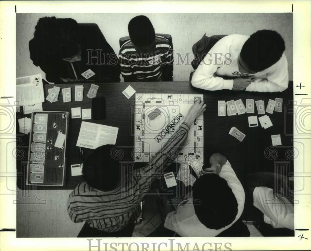 1991 Press Photo An overhead view of the final grand round at Monopoly Tourney- Historic Images