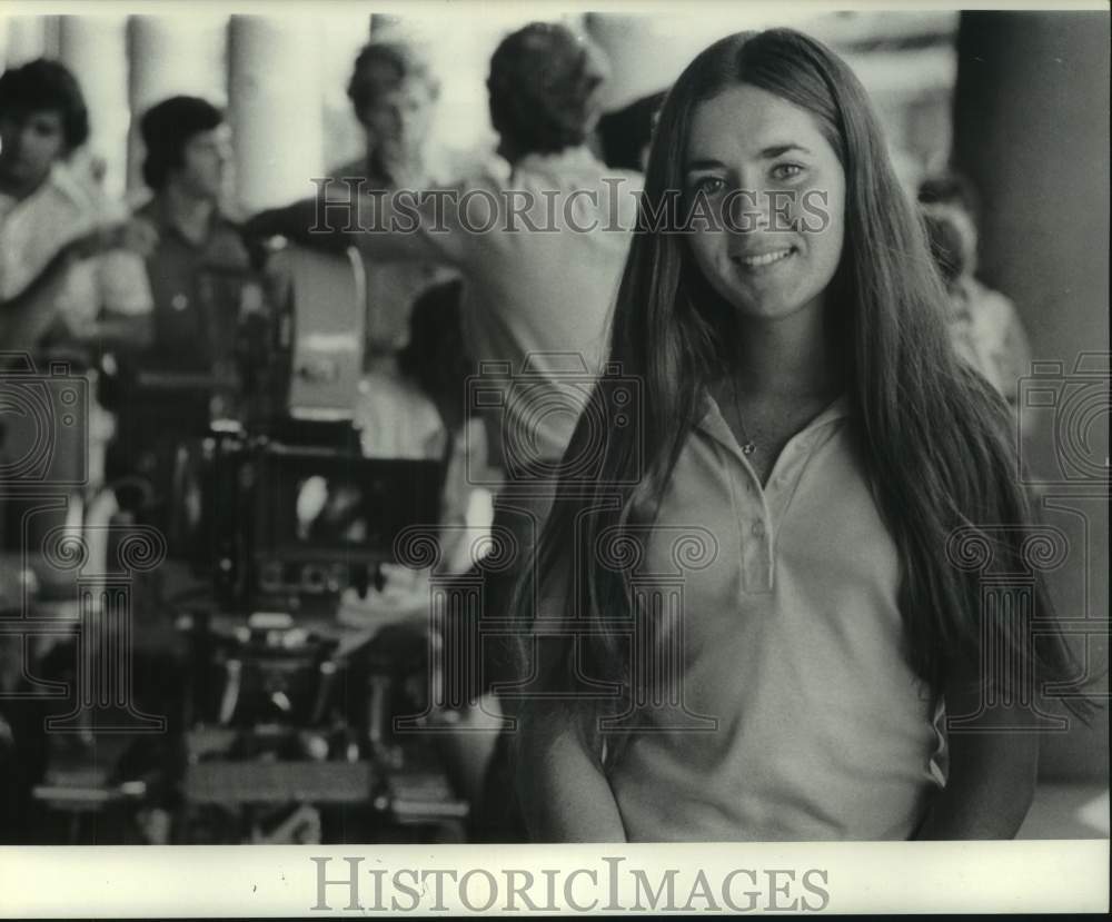 1972 Press Photo Nancy Moore smiles for picture- Historic Images