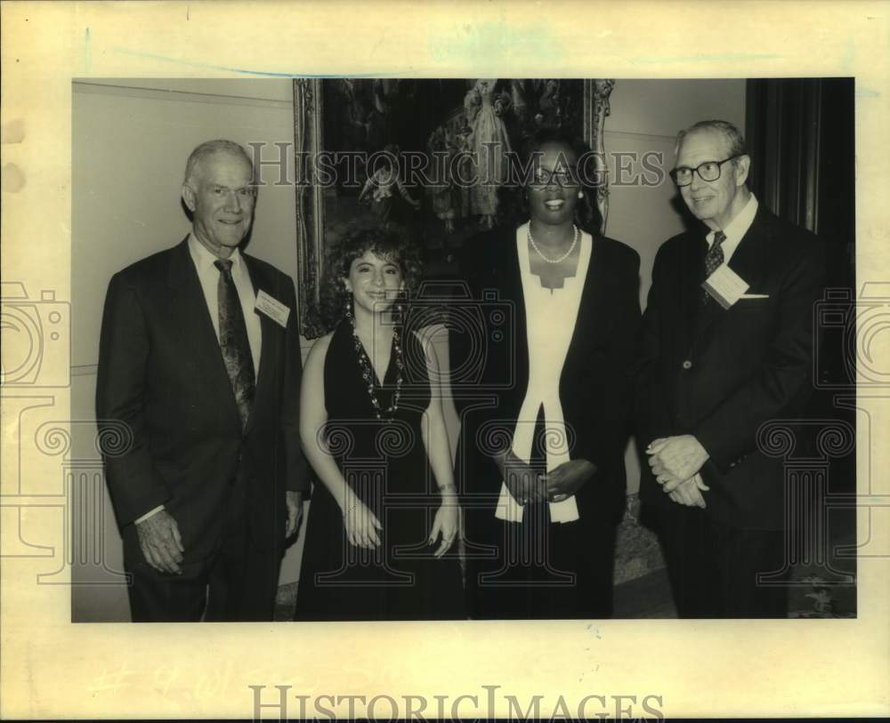1992 Press Photo Guests at the New Orleans Bar Association Dinner - nob91910