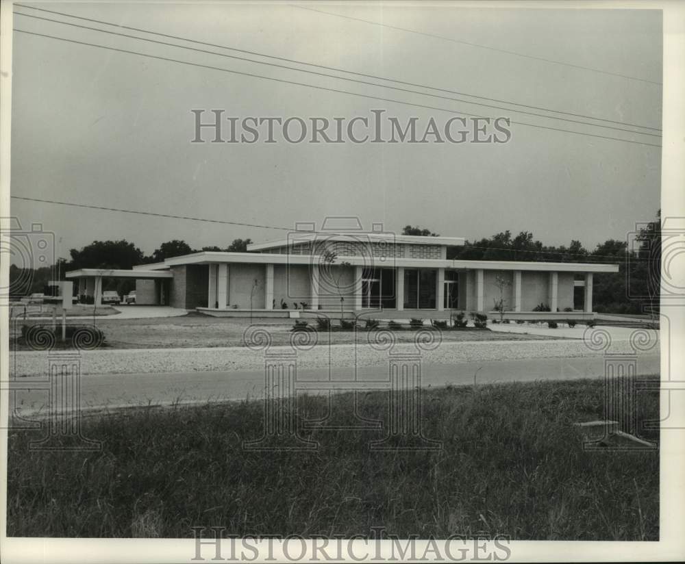 1961 Press Photo Exterior Of Mothe Funeral Parlor - nob91985