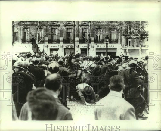1968 Press Photo Internal Strife Such As Rioting In Paris Plagues France