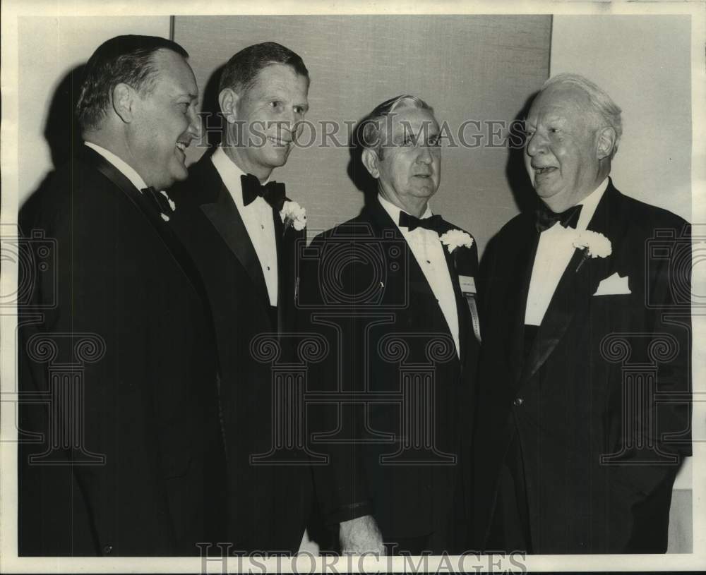 1970 Press Photo Chamber of Commerce Banquet attendees- Historic Images