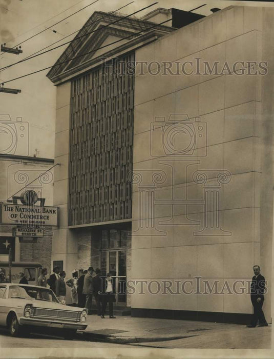 1967 Press Photo Three bandits wearing masks held up National Bank of Commerce