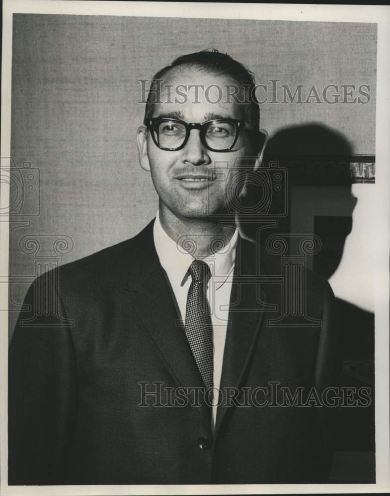 1967 Press Photo Clyde E. Nath, manager of Kerr-McGee Corporation in New Orleans- Historic Images