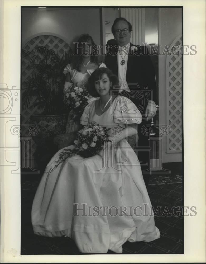 1989 Press Photo Leslie Nass, Dermot McGlinchey, Lizette Koerner at a party- Historic Images