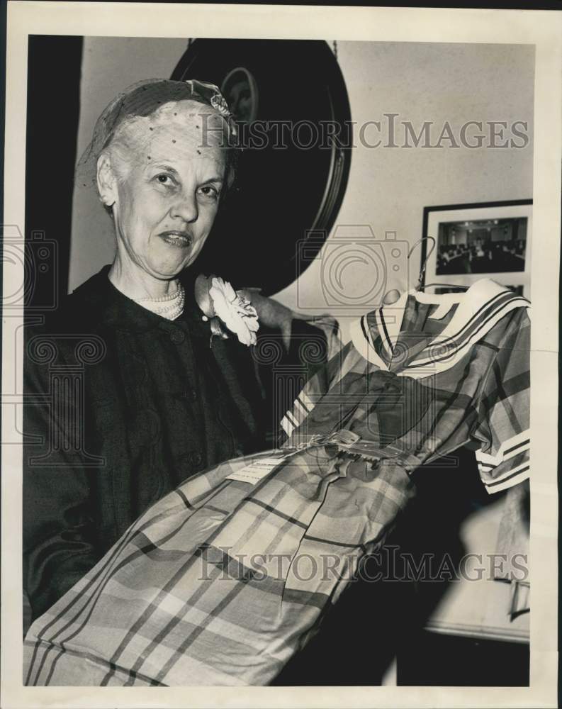 1965 Press Photo N.O. Needlework Guild of America Academy of the Sacred Heart