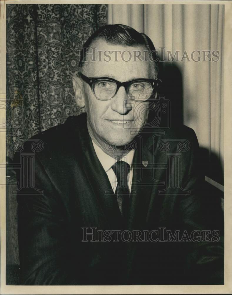 1969 Press Photo Frank H. Newnam Jr. of ASCE- Historic Images