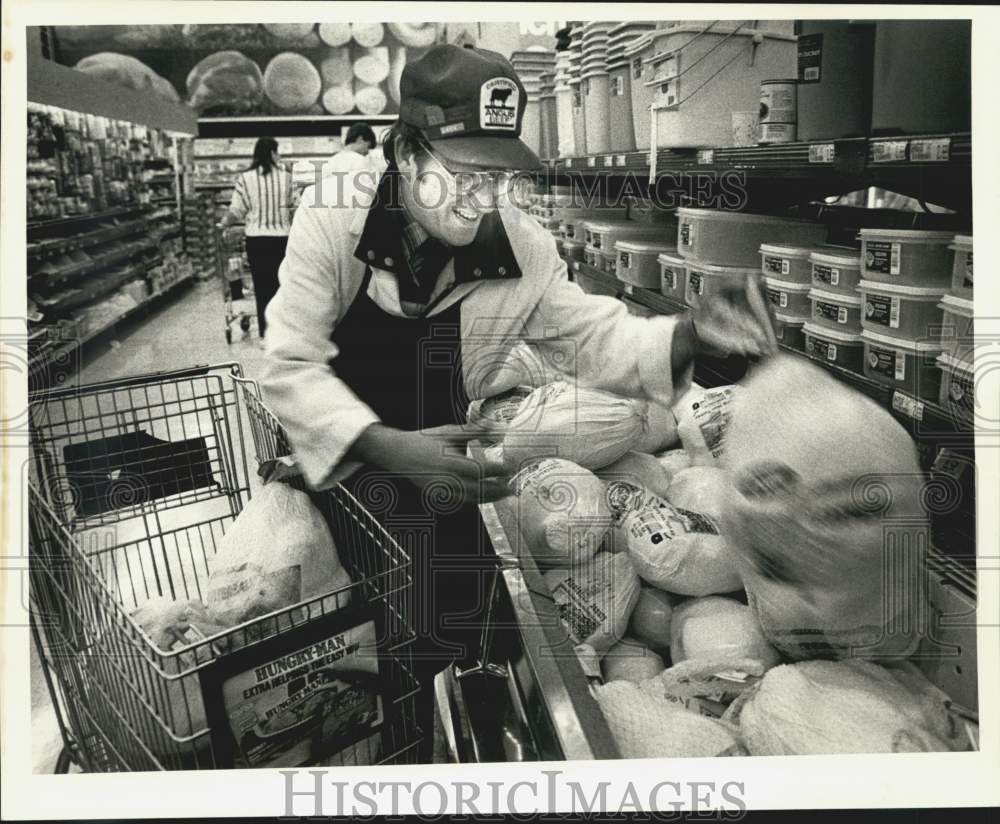 1987 Press Photo Meat cutter Jack Besancon of National Canal Villiere- Historic Images