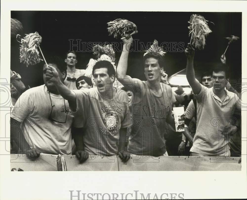 1987 Press Photo Basketball - Syracuse fans cheer their team during the game- Historic Images