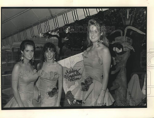 1990 Press Photo Helen Nalty, Ashley Counce, Elizabeth Nalty at Debutante Party- Historic Images