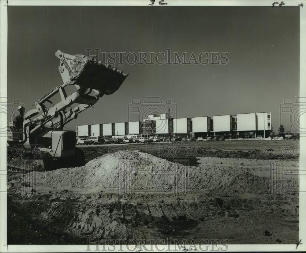 1968 Press Photo Methodist Hospital in Lake Forest nearing completion- Historic Images