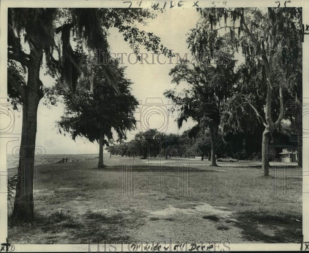 1970 Press Photo North shore of Lake Pontchartrain in Mandeville, Louisiana- Historic Images