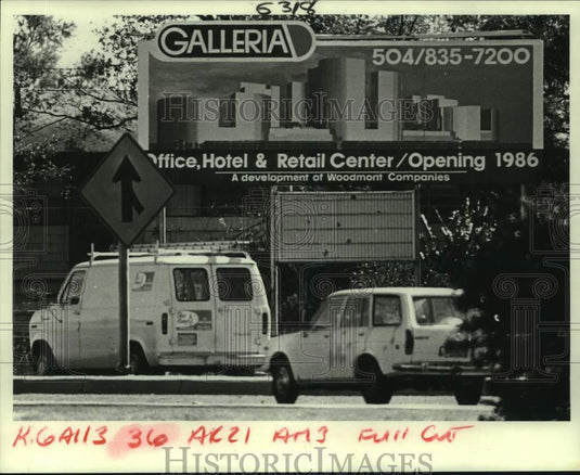 1984 Press Photo Billboard announces construction of Metairie Galleria hotel- Historic Images