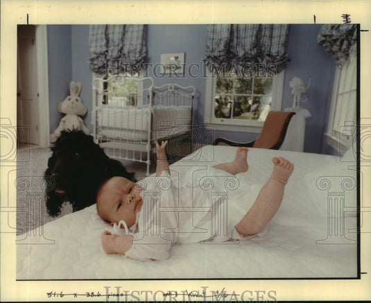 Press Photo Logan Eloise Meius daughter of Dr. & Mrs. Brian Melius - nob94282- Historic Images
