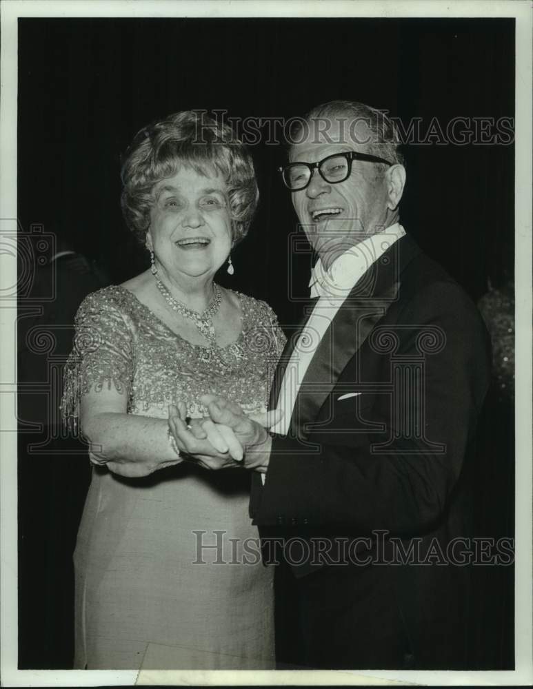 1969 Press Photo Perle Mesta Enjoys A Dance - nob94763