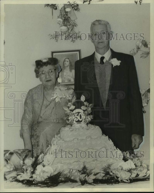 1959 Press Photo Mr. & Mrs. Adolph B. Mevers Sr., celebrate 50 years of marriage- Historic Images