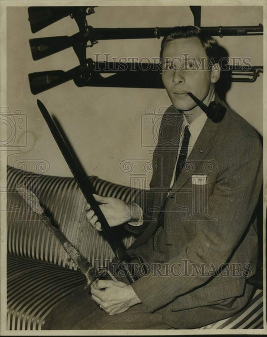 1964 Press Photo William Meuse Jr., Former Historian at Chalmette National Park