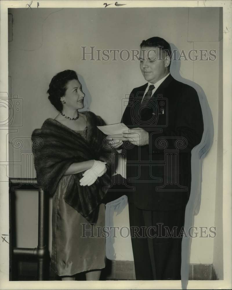 1959 Press Photo Mr. and Mrs. Conrad Meyer III at New Orleans Opera Guild event- Historic Images