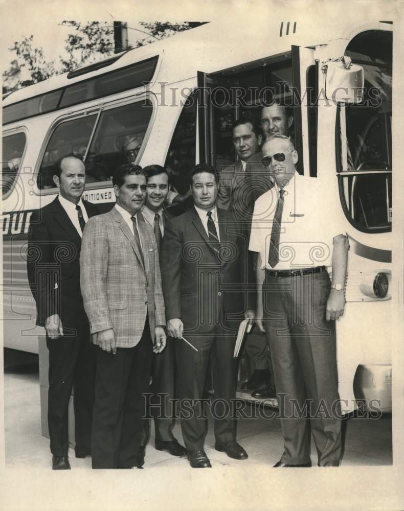 Load image into Gallery viewer, 1969 Press Photo Legislators tour Plaquemines hurricane area - nob95088
