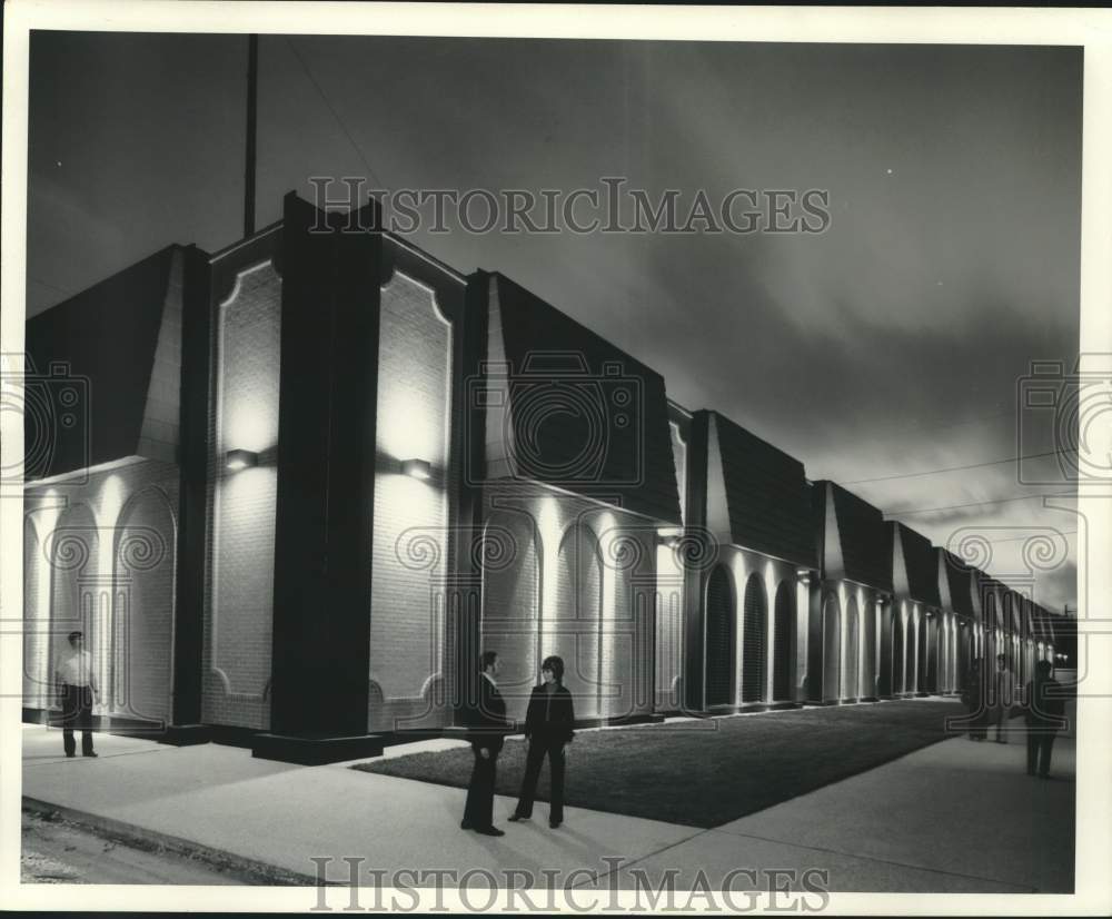 1973 Press Photo Napoleon Substation Boasts Attractive Enclosure, New Orleans