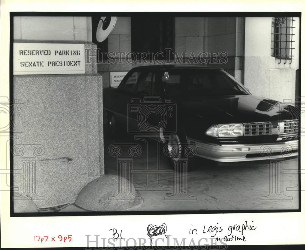 1992 Press Photo Senate President Samuel Nunez's car at the capitol- Historic Images