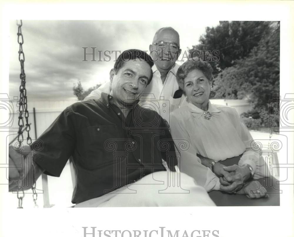 1994 Press Photo Revered Pedro Nunez, Parents Pedro &amp; Sofia Nunez, Harvey, LA- Historic Images