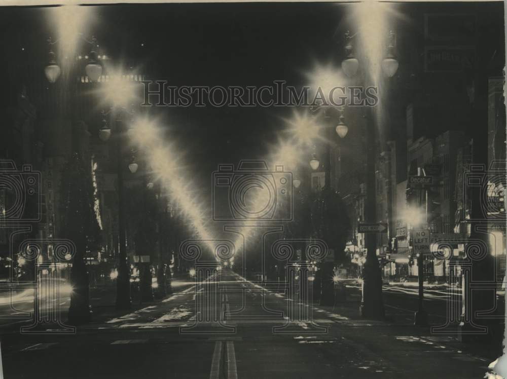 1974 Press Photo Canal bus lanes empty as strike gets under way- Historic Images