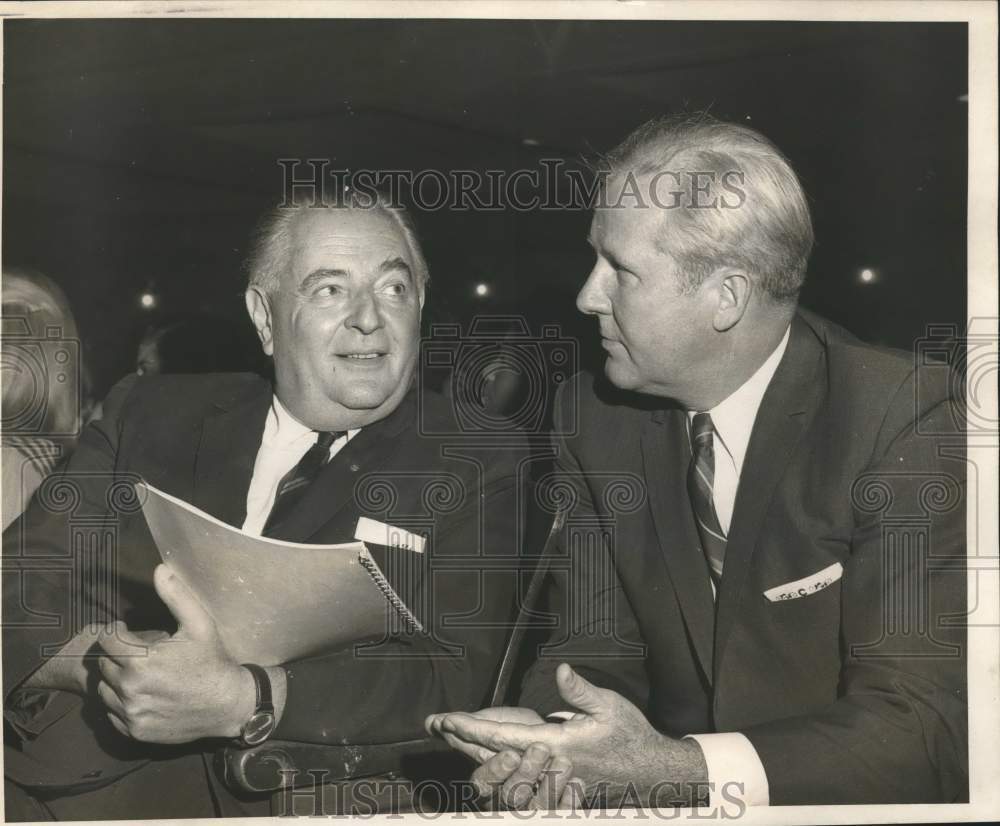 Press Photo Doctor Nicholas Nyaradi, Joseph Childress at Municipal Auditorium- Historic Images