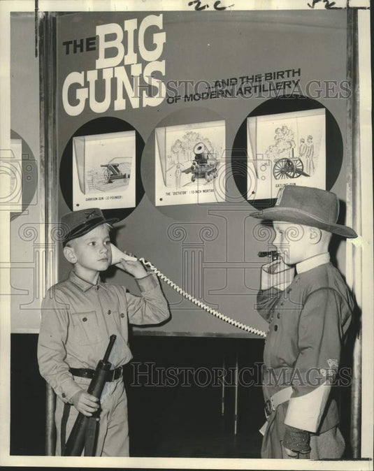 1965 Press Photo Youngsters Hear Narration About Civil War At Centennial Exhibit