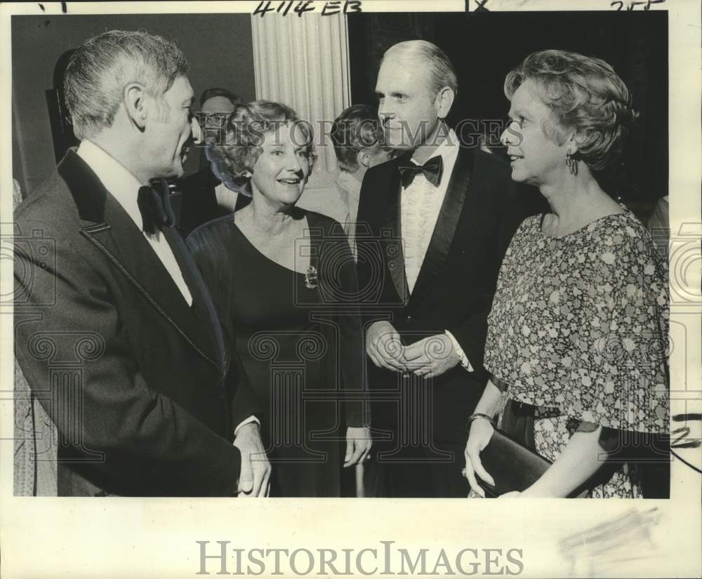 Press Photo Delegates at Tutankhamun exhibit inauguration dinner- Historic Images