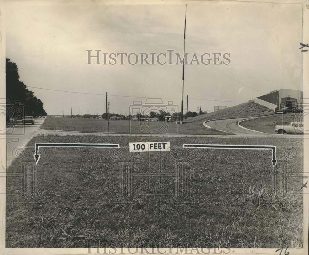 1964 Press Photo 100-foot depth of property cuts into city's CD Control Center