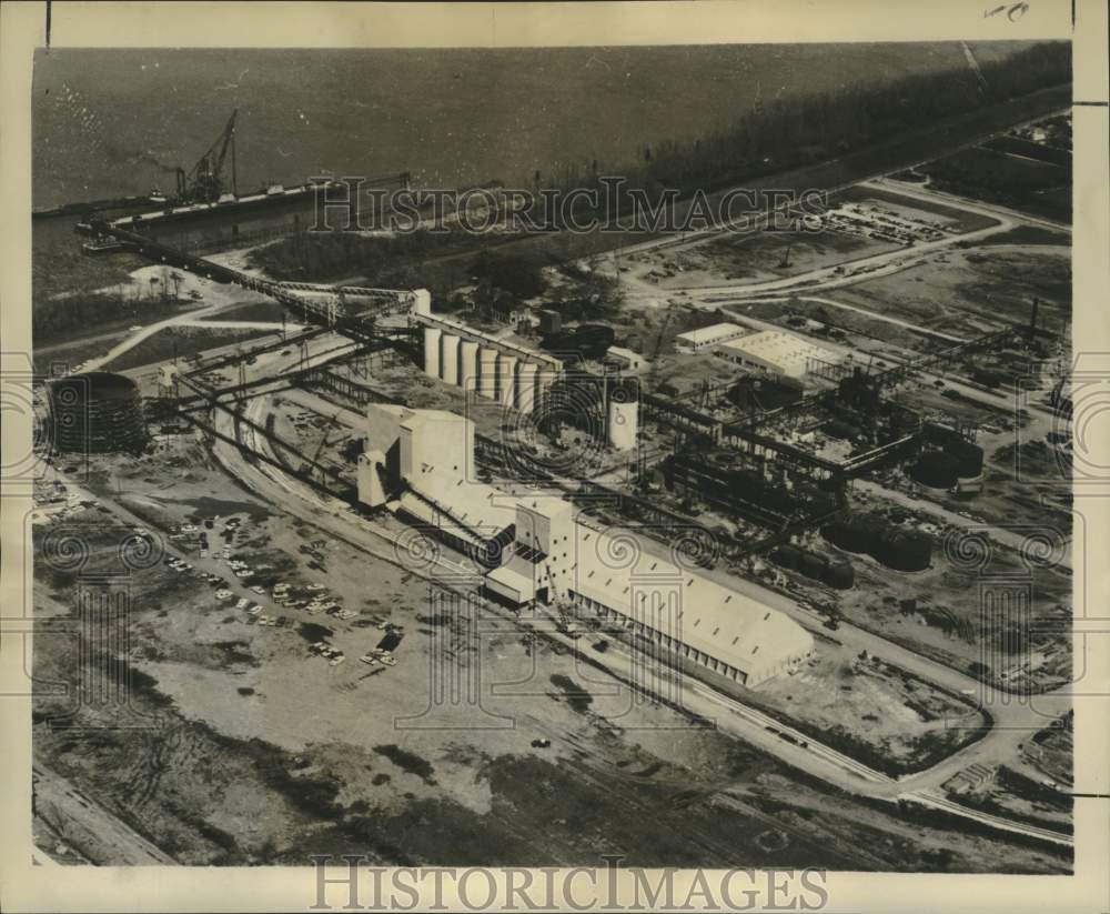 1965 Press Photo National Phosphate new fertilizer plant in Taft, Louisiana