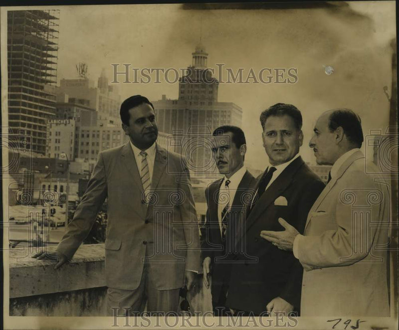 Load image into Gallery viewer, 1961 Press Photo City Council Victor Schiro and Tunisian officers in New Orleans

