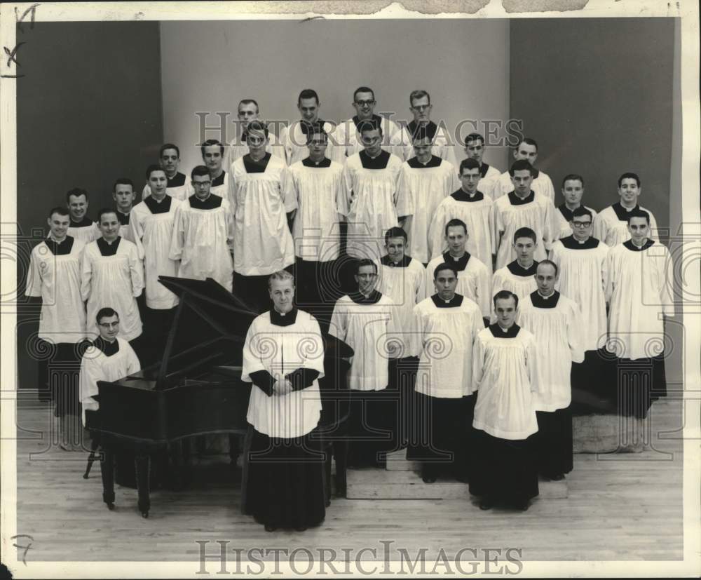 1962 Press Photo Schola Cantorum to perform concert at Notre Dame Seminary- Historic Images